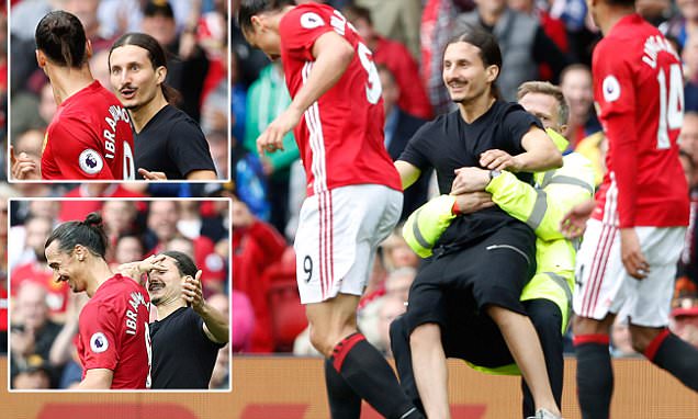 Ibrahimovic Dikejutkan Pria yang Mirip Dirinya di Old Trafford